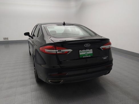 Used 2020 Ford Fusion Titanium image 6
