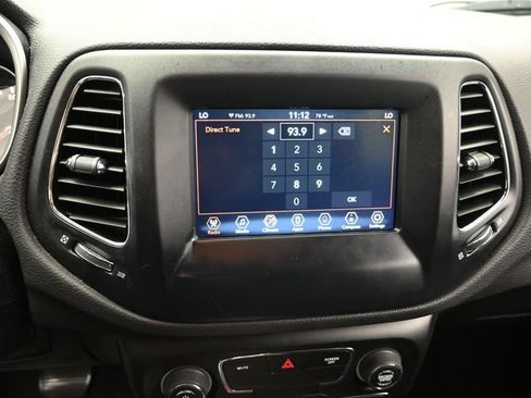 Used 2021 Jeep Compass Latitude FWD image 13