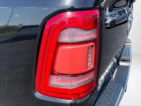 Used 2019 RAM 1500 Laramie AWD/4WD image 31