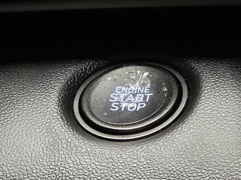 Certified 2025 Hyundai Elantra Sport FWD image 30