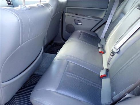 Used 2006 Jeep Grand Cherokee Limited AWD/4WD image 9