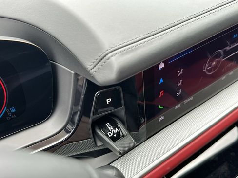 New 2025 Porsche Cayenne Coupe image 15