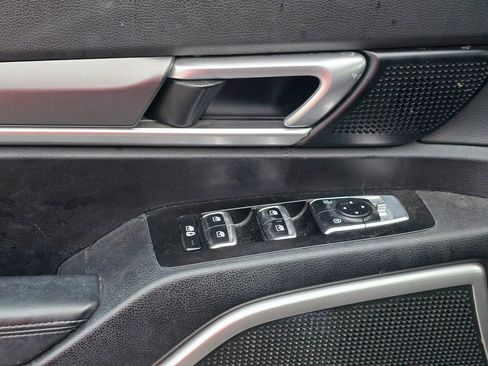 Used 2020 Kia Telluride S w/ S 8 Passenger Seating Package image 9