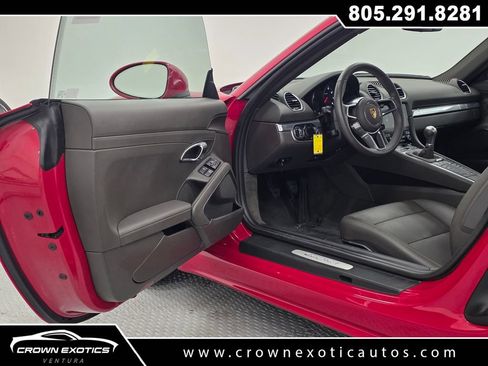 Used 2024 Porsche 718 Cayman RWD image 18