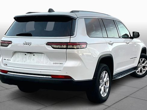 Used 2022 Jeep Grand Cherokee L Limited w/ Luxury Tech Group II image 12