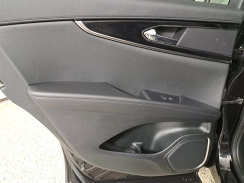 Certified 2022 Lincoln Nautilus FWD w/ Premium Package image 14
