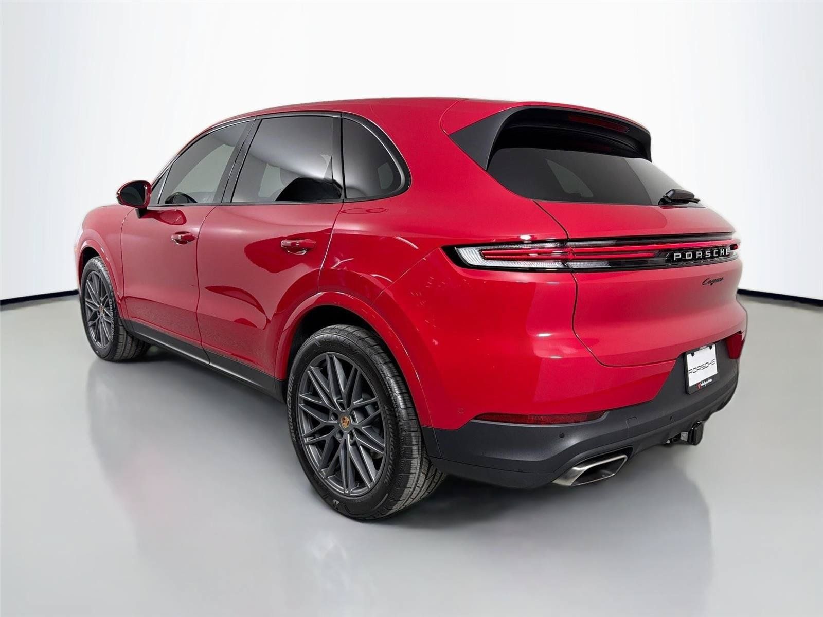 Certified 2026 Porsche Cayenne AWD/4WD image 3