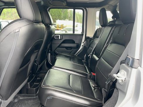 Used 2021 Jeep Wrangler Unlimited Sahara w/ Cold Weather Group image 27