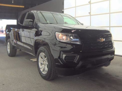 Used 2022 Chevrolet Colorado LT w/ Fleet Safety Package image 4