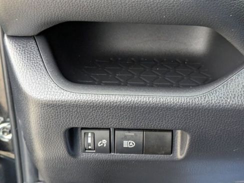 Used 2024 Toyota RAV4 AWD Hybrid image 23