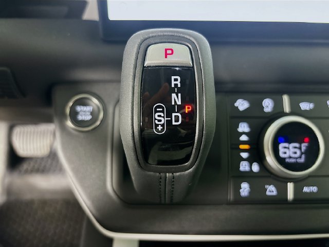 New 2025 Land Rover Defender 110 S AWD/4WD image 18