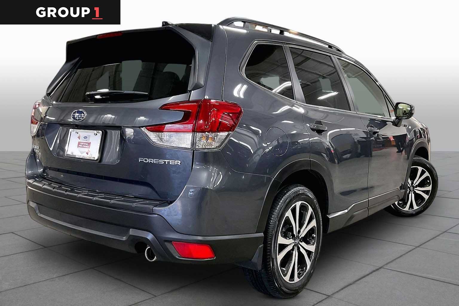 Used 2024 Subaru Forester Limited AWD/4WD image 12