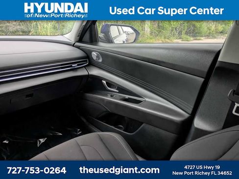 Certified 2024 Hyundai Elantra SEL FWD image 16