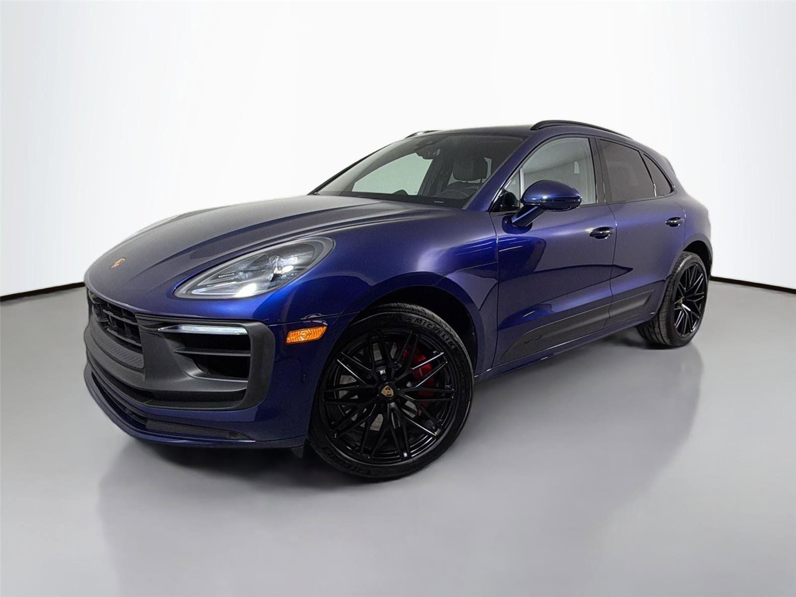 Certified 2023 Porsche Macan GTS w/ Premium Package Plus AWD/4WD image 1