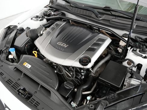 Used 2015 Hyundai Genesis 3.8 RWD image 48