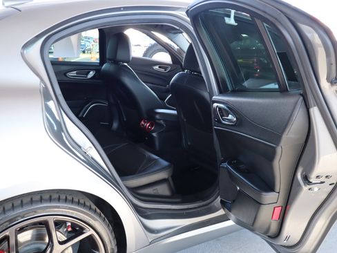 Used 2020 Alfa Romeo Giulia w/ Nero Edizione image 48