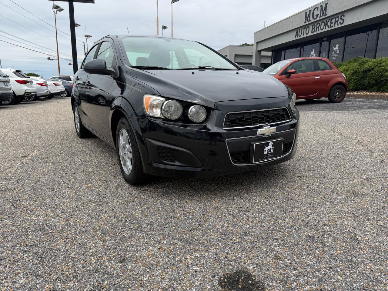 Used 2014 Chevrolet Sonic LT FWD image 2