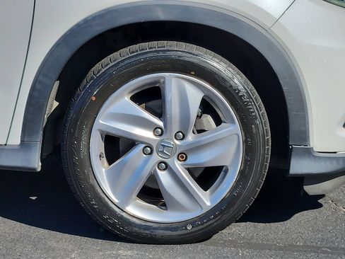 Used 2019 Honda HR-V EX image 14