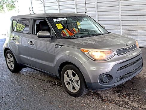 Used 2017 Kia Soul FWD image 5