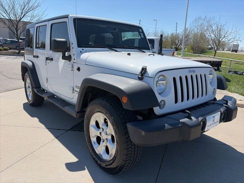 Used 2015 Jeep Wrangler Unlimited Sport w/ Quick Order Package 24S image 2