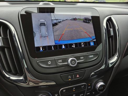 Used 2024 Chevrolet Equinox RS w/ RS Leather Package FWD image 9