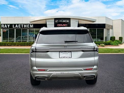 New 2026 Buick Enclave Avenir image 4