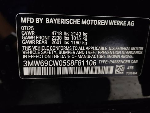 Used 2025 BMW 330i Sedan w/ M Sport Package image 29