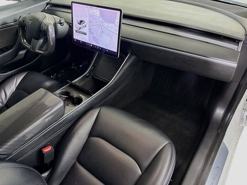 Used 2019 Tesla Model 3 Mid Range RWD image 29