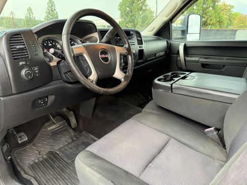 Used 2013 GMC Sierra 2500 SLE w/ HD SLE Premium Package AWD/4WD image 17