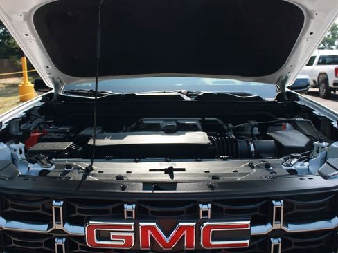 New 2025 GMC Canyon AT4 w/ Technology Plus Package image 35