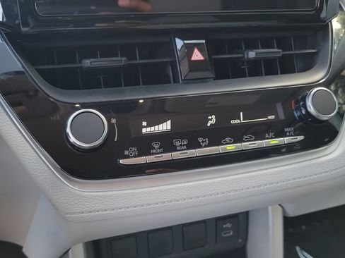 Certified 2025 Toyota Corolla Cross L FWD image 14