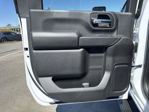 New 2026 GMC Sierra 2500 Pro RWD image 21