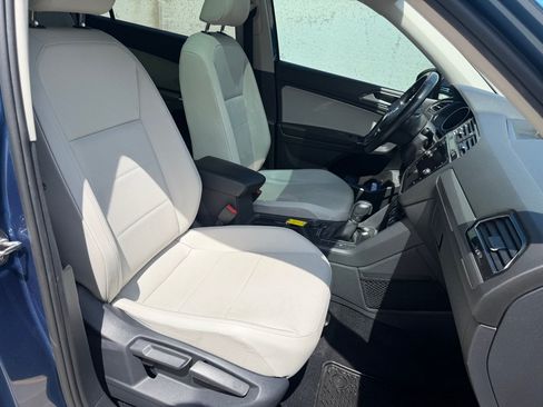 Used 2018 Volkswagen Tiguan SEL AWD/4WD image 30