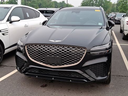 Used 2024 Genesis GV70 2.5T w/ Sport Prestige Package AWD/4WD image 4
