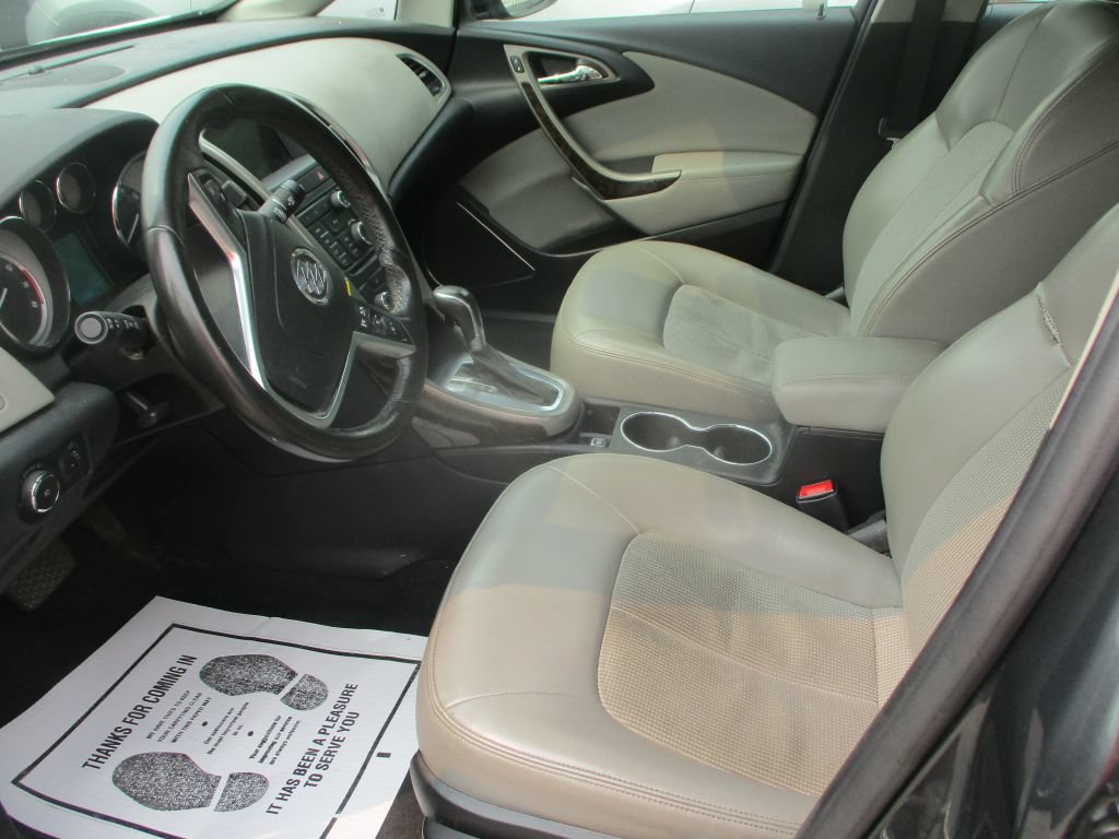 Used 2013 Buick Verano FWD image 13