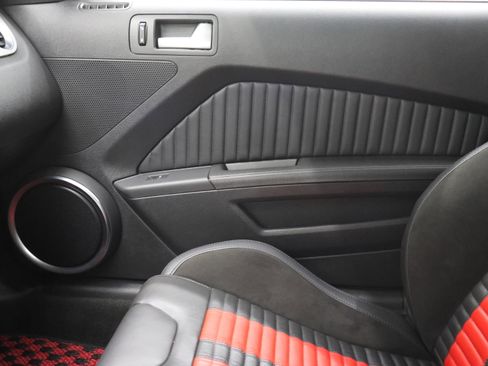 Used 2013 Ford Mustang Shelby GT500 RWD image 13