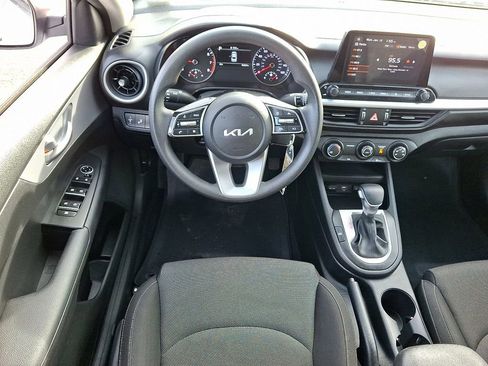 Used 2023 Kia Forte LXS w/ LXS Technology Package image 12