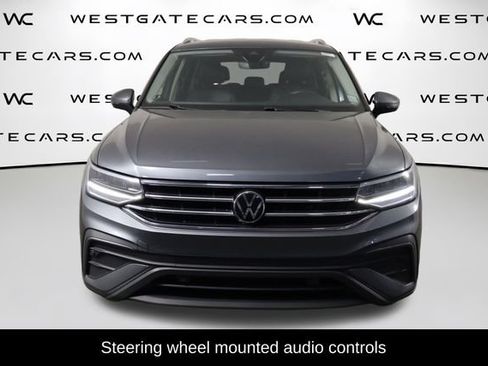 Used 2023 Volkswagen Tiguan SE FWD image 2