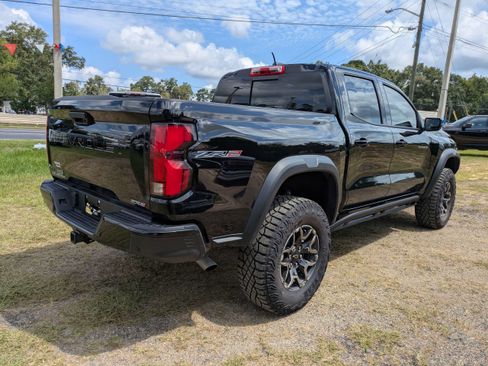 Used 2026 Chevrolet Colorado ZR2 AWD/4WD image 4