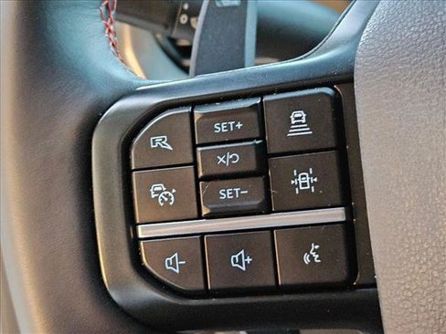 Used 2025 Ford F150 Raptor AWD/4WD image 25