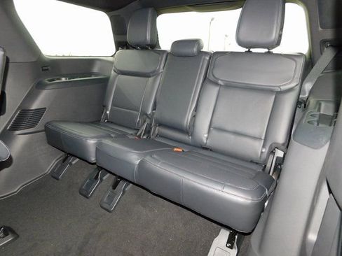 New 2026 Ford Expedition Platinum w/ Stealth Appearance Package image 38