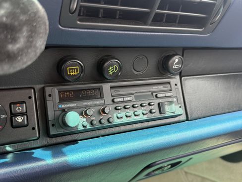 Used 1992 Porsche 911 Cabriolet image 37