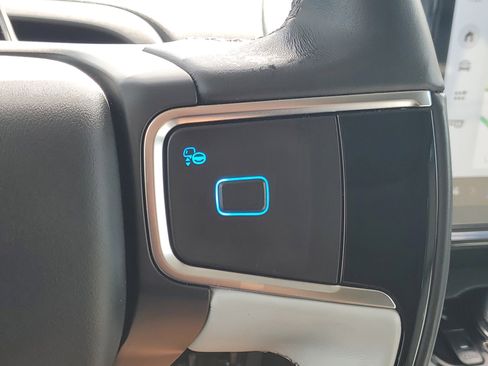 Certified 2025 Ford Expedition Max Platinum image 25