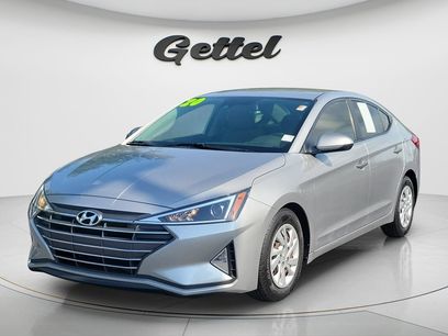 Used 2020 Hyundai Elantra SE w/ Cargo Package (C1)