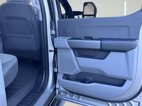 Used 2024 Ford F250 XLT w/ FX4 Off-Road Package image 16