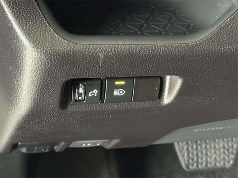 Used 2023 Toyota RAV4 LE image 28