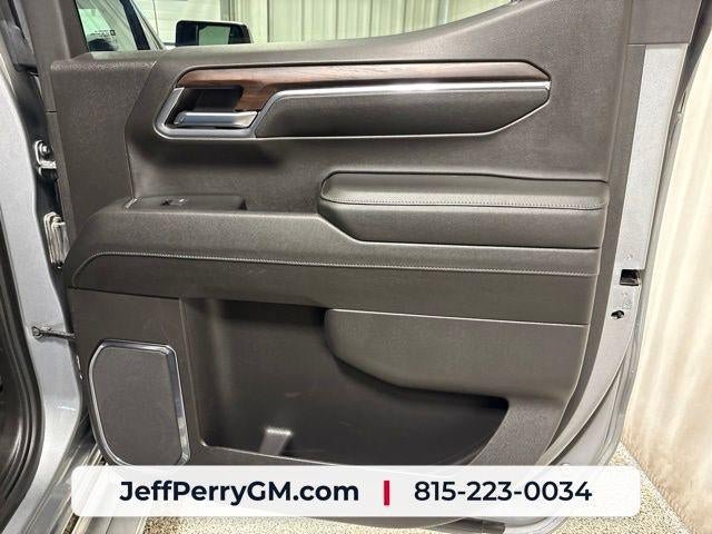 Used 2024 GMC Sierra 1500 SLT AWD/4WD image 25