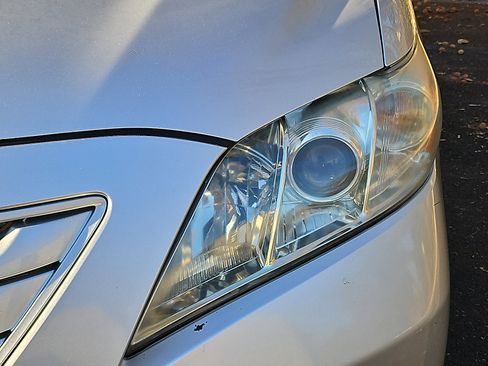 Used 2009 Toyota Camry LE image 9