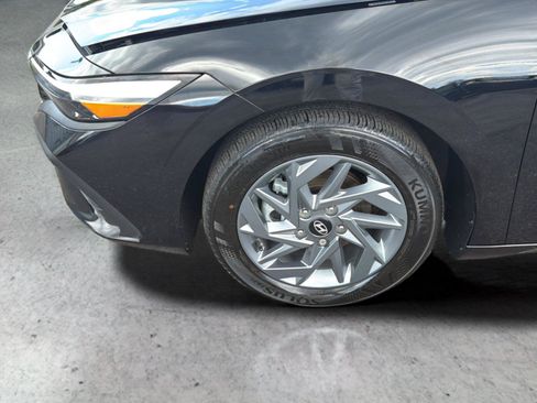 Certified 2024 Hyundai Elantra SEL FWD image 26