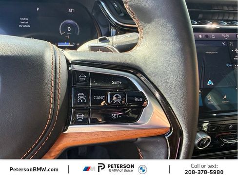 Used 2023 Jeep Grand Cherokee L Summit AWD/4WD image 36